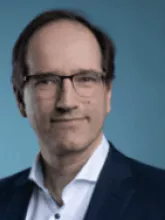 Dr. Stan van Gisbergen